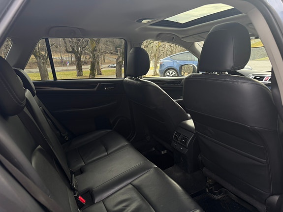 Subaru Outback 13 of 14