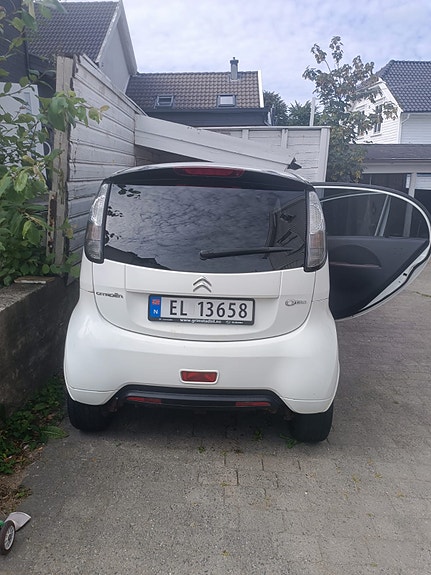Citroen C-Zero 2 of 5