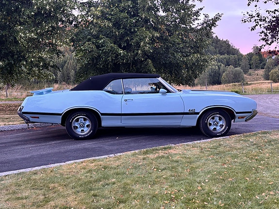 Oldsmobile 442 10 of 29