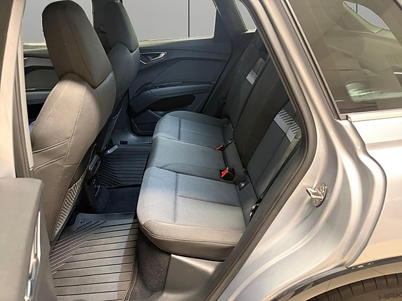 Audi Q4 e-tron 20 of 27