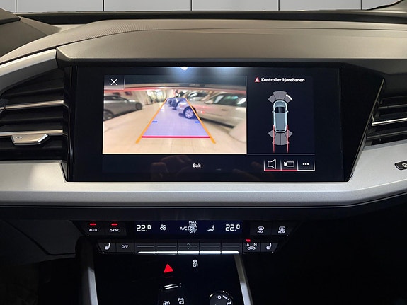 Audi Q4 e-tron 18 of 27
