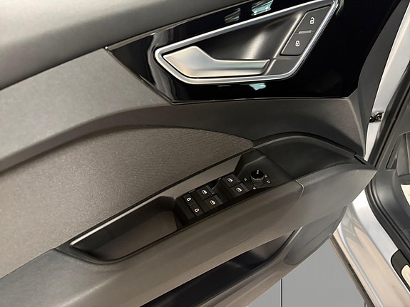 Audi Q4 e-tron 11 of 27