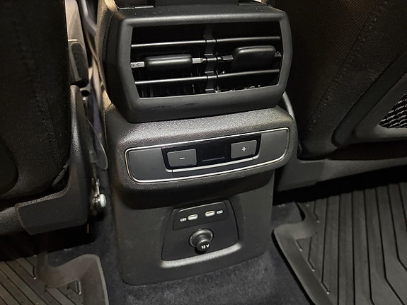 Audi Q4 e-tron 21 of 27
