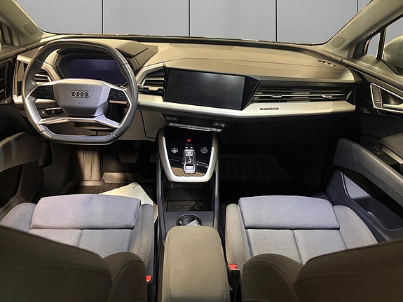 Audi Q4 e-tron 14 of 27