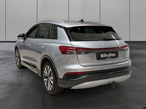 Audi Q4 e-tron 3 of 27