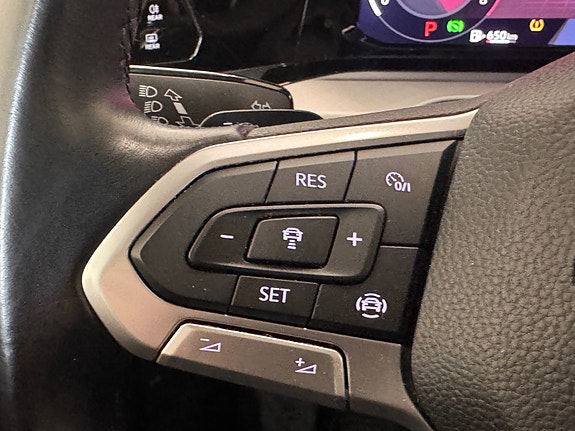 Volkswagen Golf VIII 17 of 30