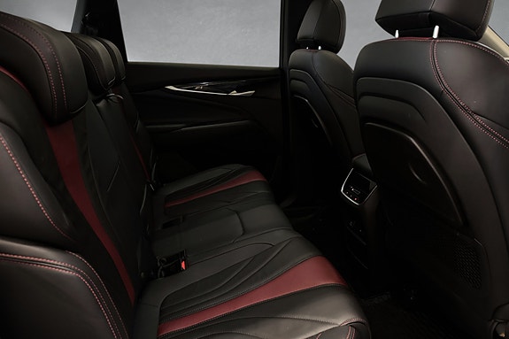 Maxus Euniq 5 12 of 30