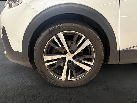 Peugeot 5008 9 of 28