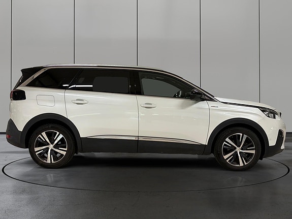 Peugeot 5008 6 of 28