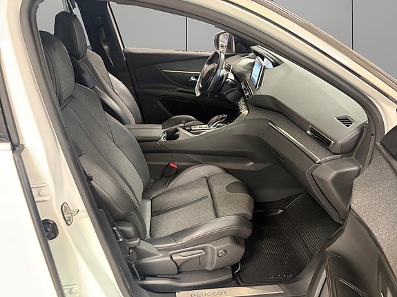 Peugeot 5008 27 of 28