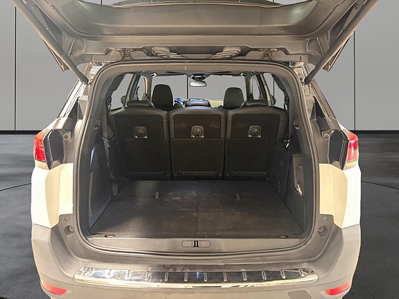 Peugeot 5008 24 of 28