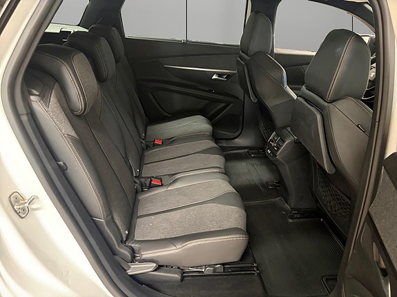 Peugeot 5008 26 of 28