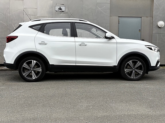 MG ZS EV 13 of 30