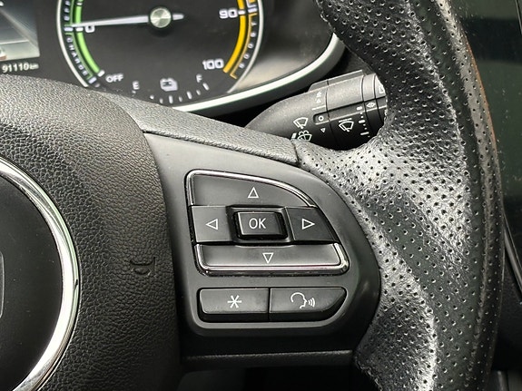 MG ZS EV 30 of 30