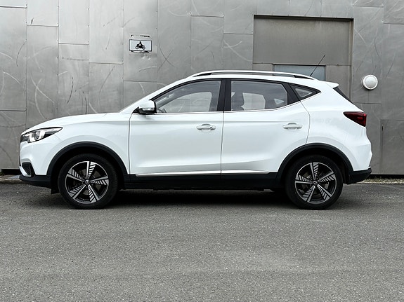 MG ZS EV 3 of 30