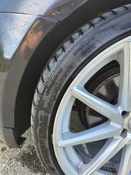 Volkswagen Passat 5 of 19