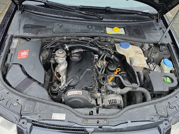 Volkswagen Passat 17 of 19