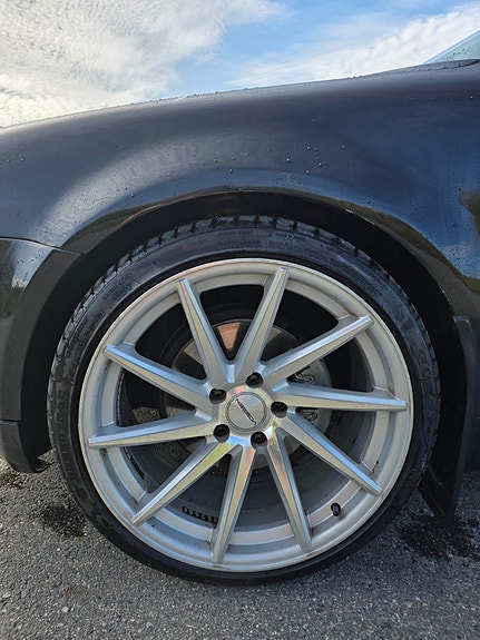 Volkswagen Passat 10 of 19