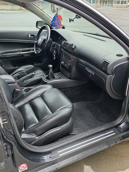 Volkswagen Passat 18 of 19