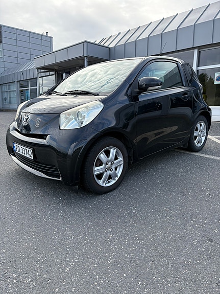 Toyota IQ 5 of 30