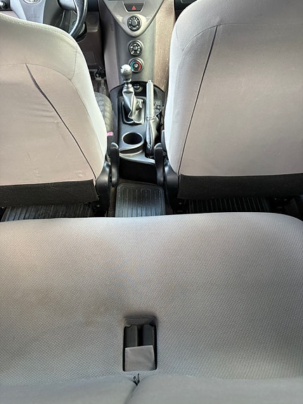 Toyota IQ 13 of 30
