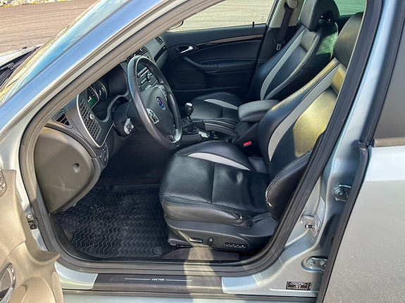 Saab 9-3 16 of 27