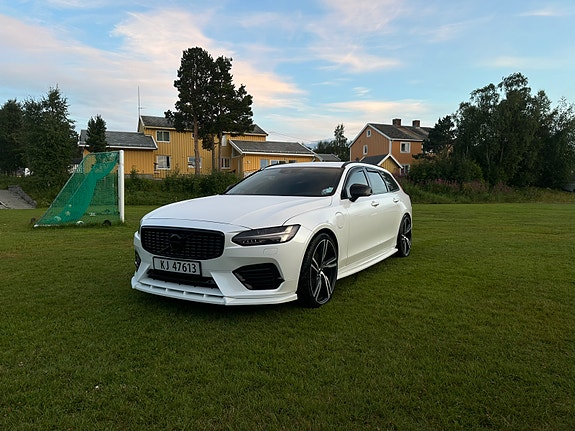 Volvo V90 2 of 18