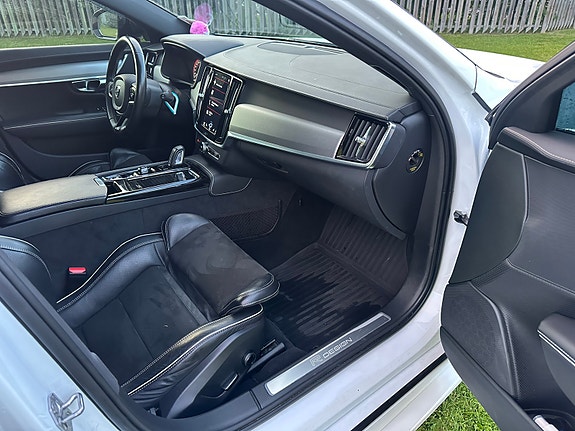Volvo V90 14 of 18