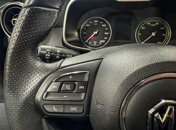 MG ZS EV 15 of 30