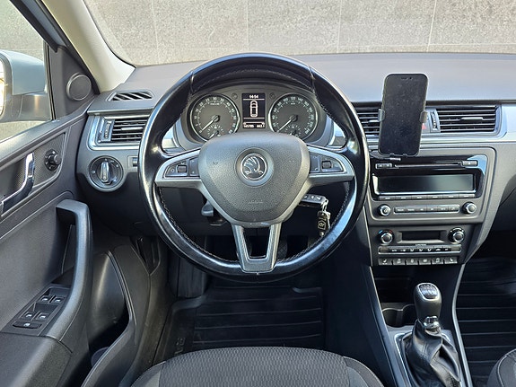 Skoda Rapid Spaceback 17 of 27