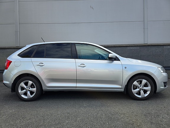 Skoda Rapid Spaceback 2 of 27