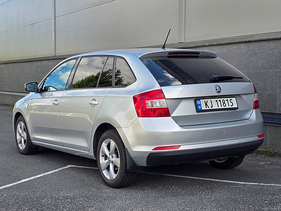 Skoda Rapid Spaceback 4 of 27