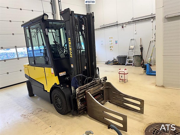 Hyster J4.0XN Forklift 6 of 30