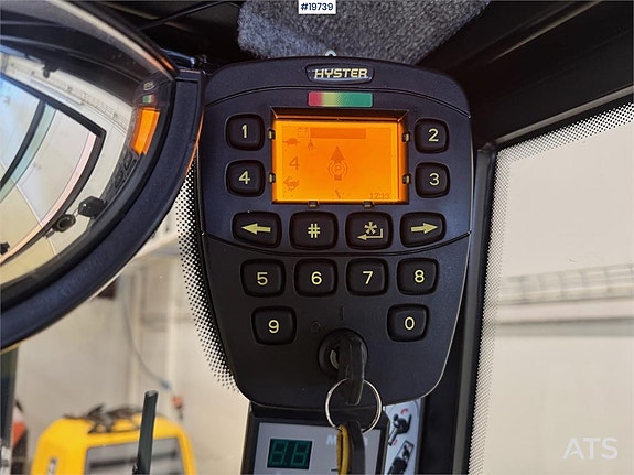 Hyster J4.0XN Forklift 25 of 30