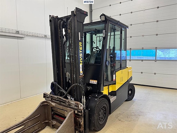 Hyster J4.0XN Forklift 9 of 30