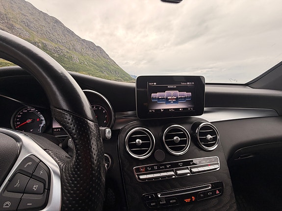 Mercedes-Benz GLC350 e 10 of 11