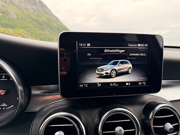 Mercedes-Benz GLC350 e 9 of 11