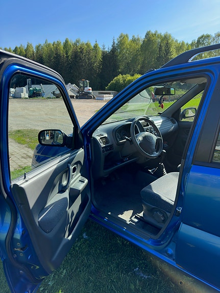 Suzuki Ignis 4 of 8