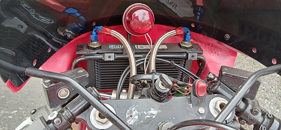 Suzuki GSX R 1100 5 of 7