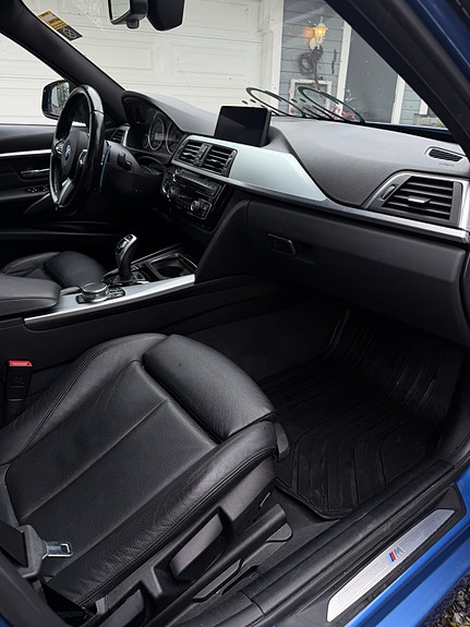 BMW 320d 18 of 19