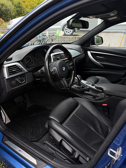 BMW 320d 12 of 19