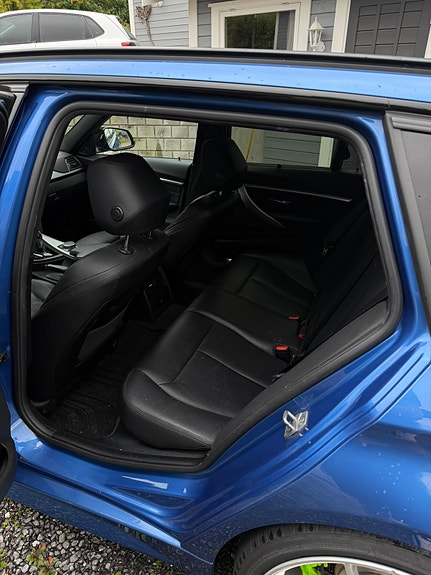 BMW 320d 14 of 19