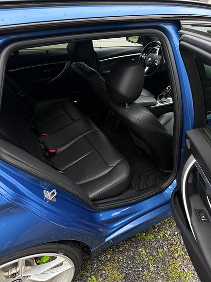 BMW 320d 17 of 19
