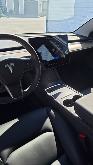 Tesla Model 3 14 of 15