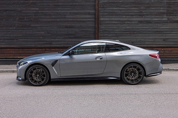 BMW M4 12 of 30