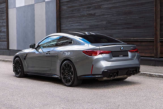 BMW M4 11 of 30