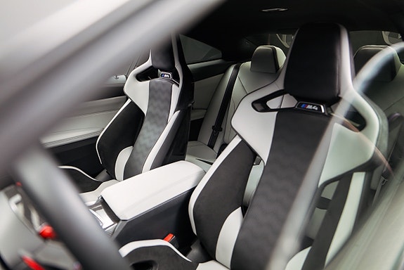 BMW M4 23 of 30