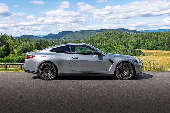BMW M4 5 of 30