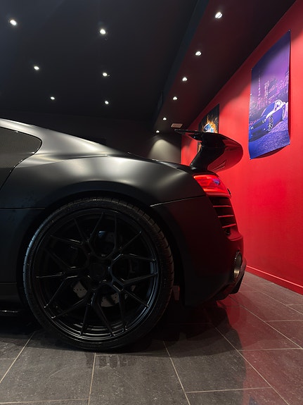Audi R8 3 of 30