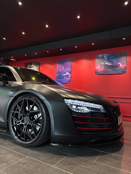 Audi R8 9 of 30